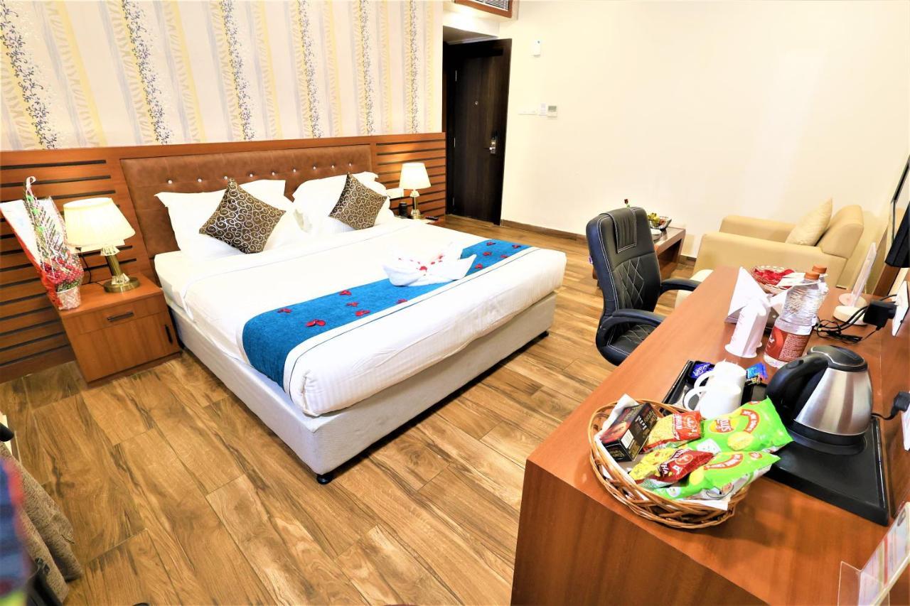 Hotel Sidh Vedantha Patna  Buitenkant foto