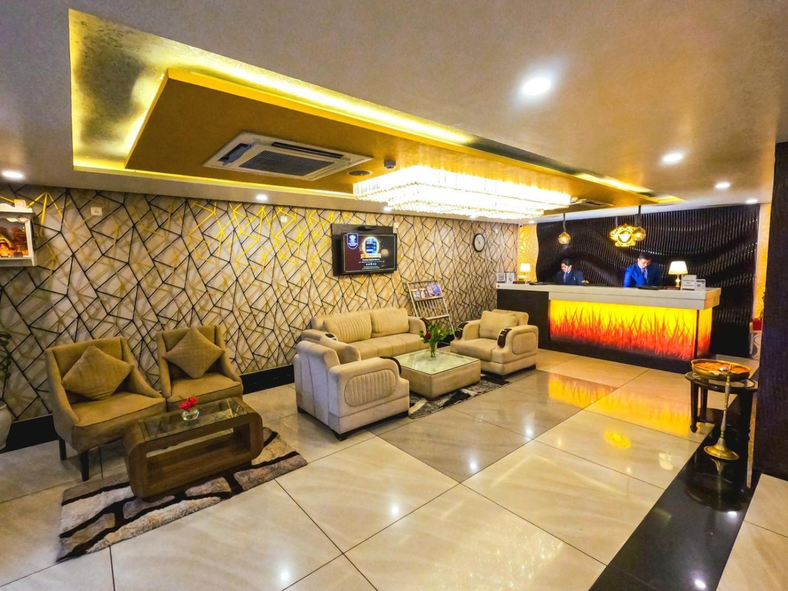 Hotel Sidh Vedantha Patna  Buitenkant foto
